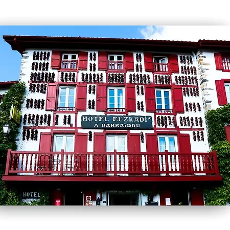 Euzkadi 3* إيسبيليت